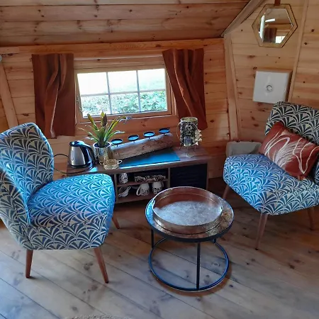 ゲストハウス A L'oree Du Cedre 3*