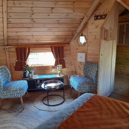 Pensjonat A L'oree Du Cedre Pouzauges